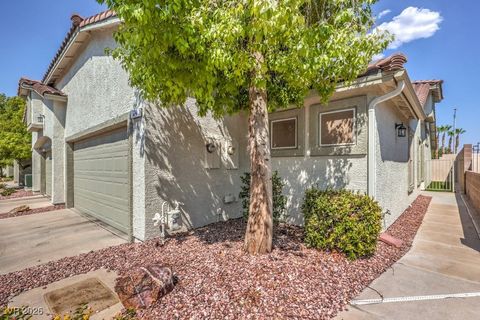 Photo of 124 Tapatio Street, Henderson, NV 89074 (MLS # 2744438)