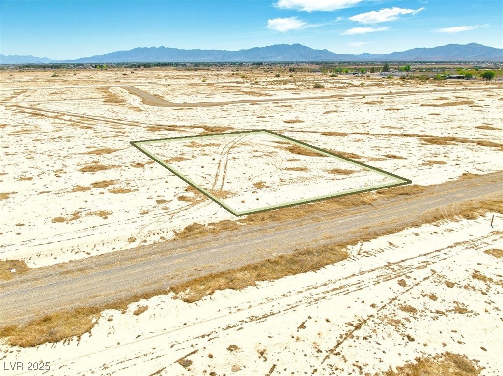 221 E Red Horse Street, Pahrump, Nevada image 9