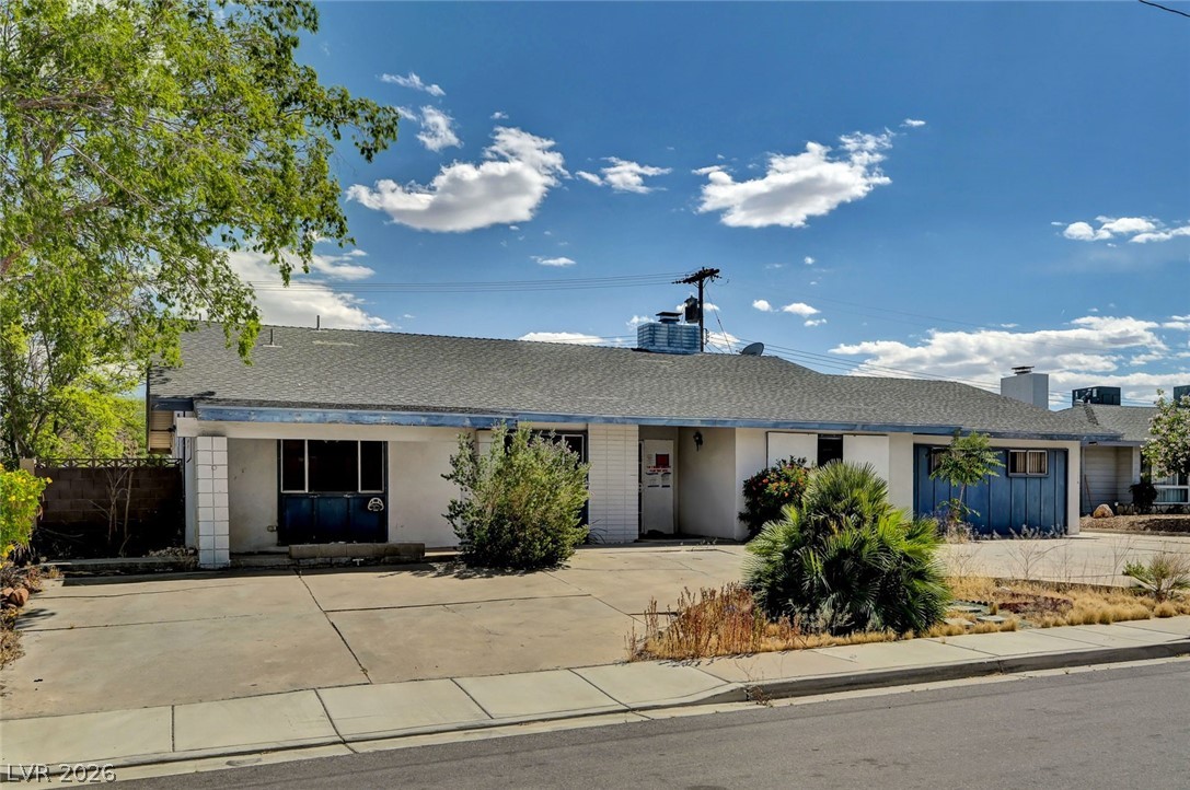 1725 Seneca Lane
