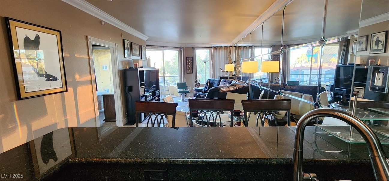 210 E Flamingo Road 326