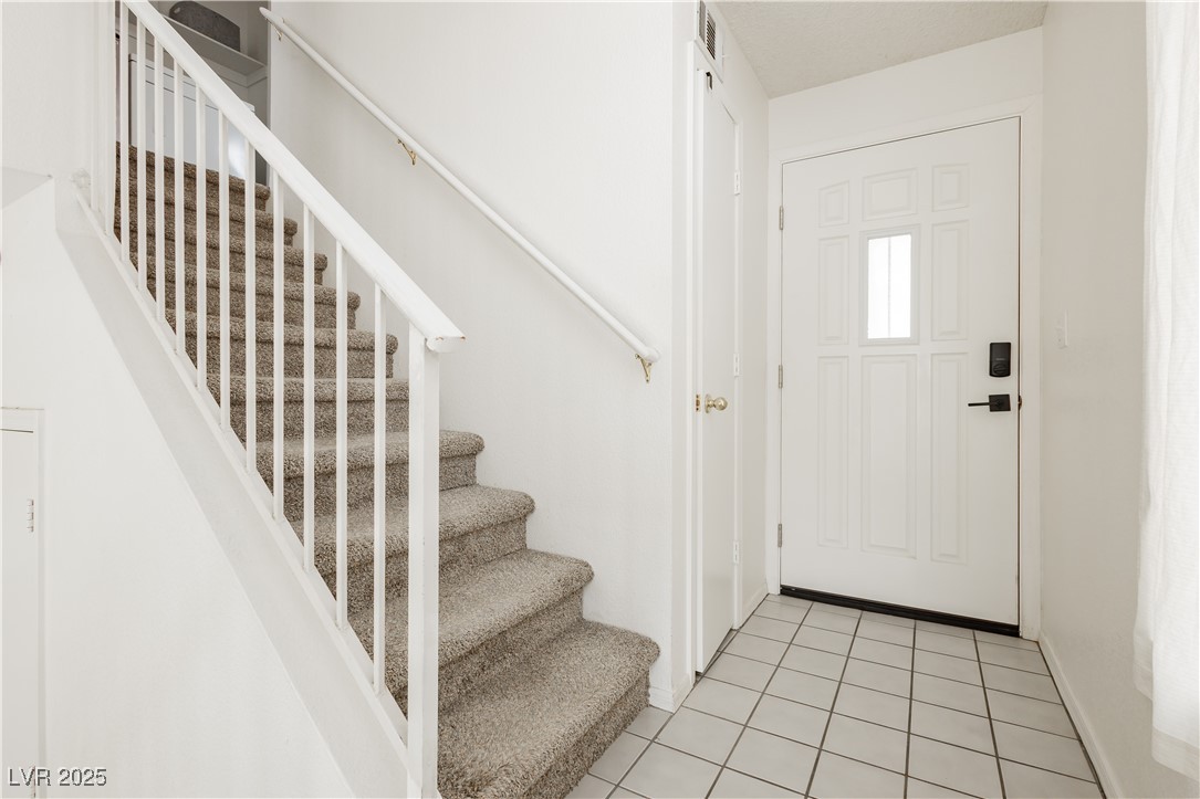 505 Meadbury Drive, Henderson, Nevada image 3