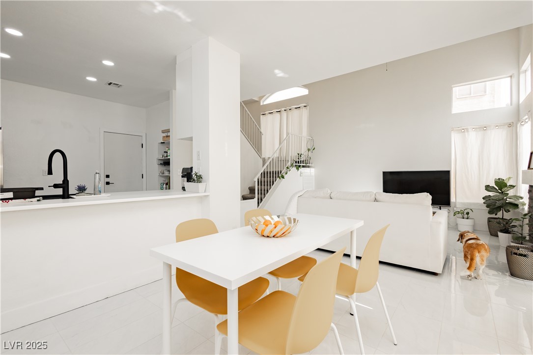 505 Meadbury Drive, Henderson, Nevada image 16