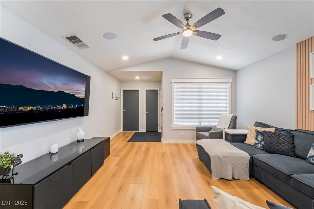 313 Birmingham Street