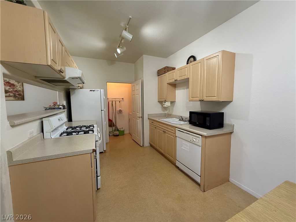 1401 N Michael Way 139