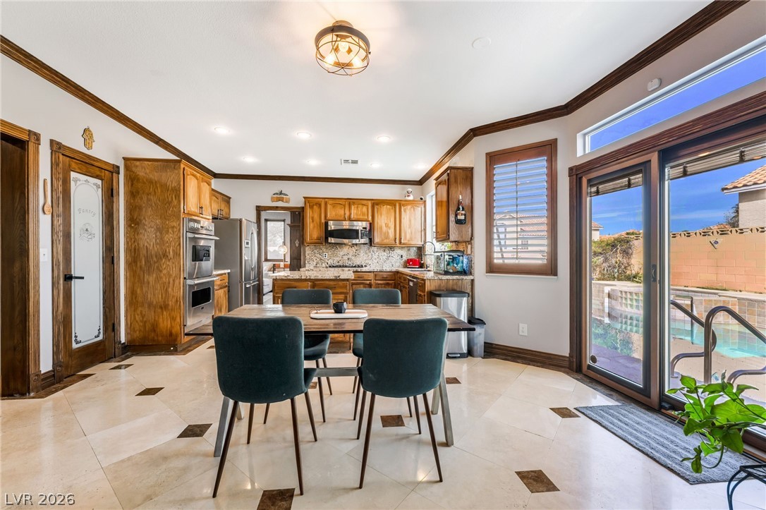 9248 EVERGREEN CANYON Drive