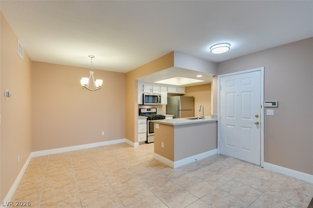 1909 Villa Palms Court 110