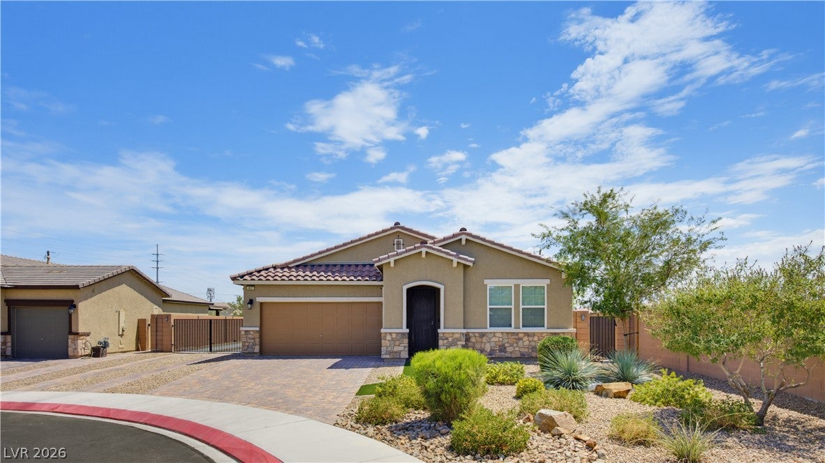 4831 Shady Chestnut Court