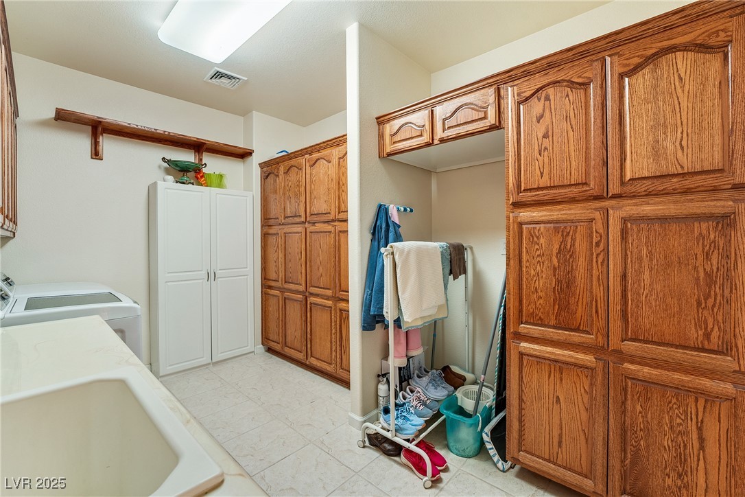 6841 Longmeadow Drive, Pahrump, Nevada image 33