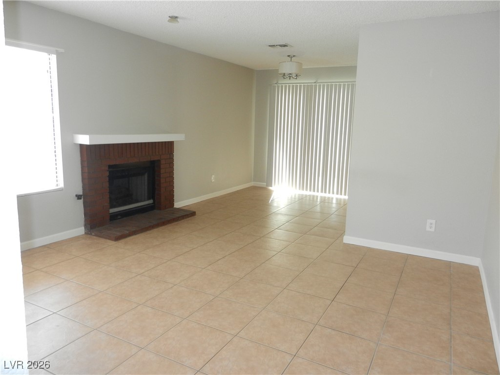 2413 Muirfield Avenue