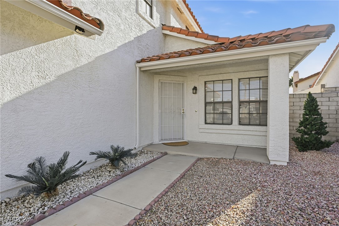 2413 Muirfield Avenue