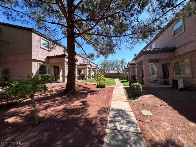 2501 Sierra Luna Avenue 102