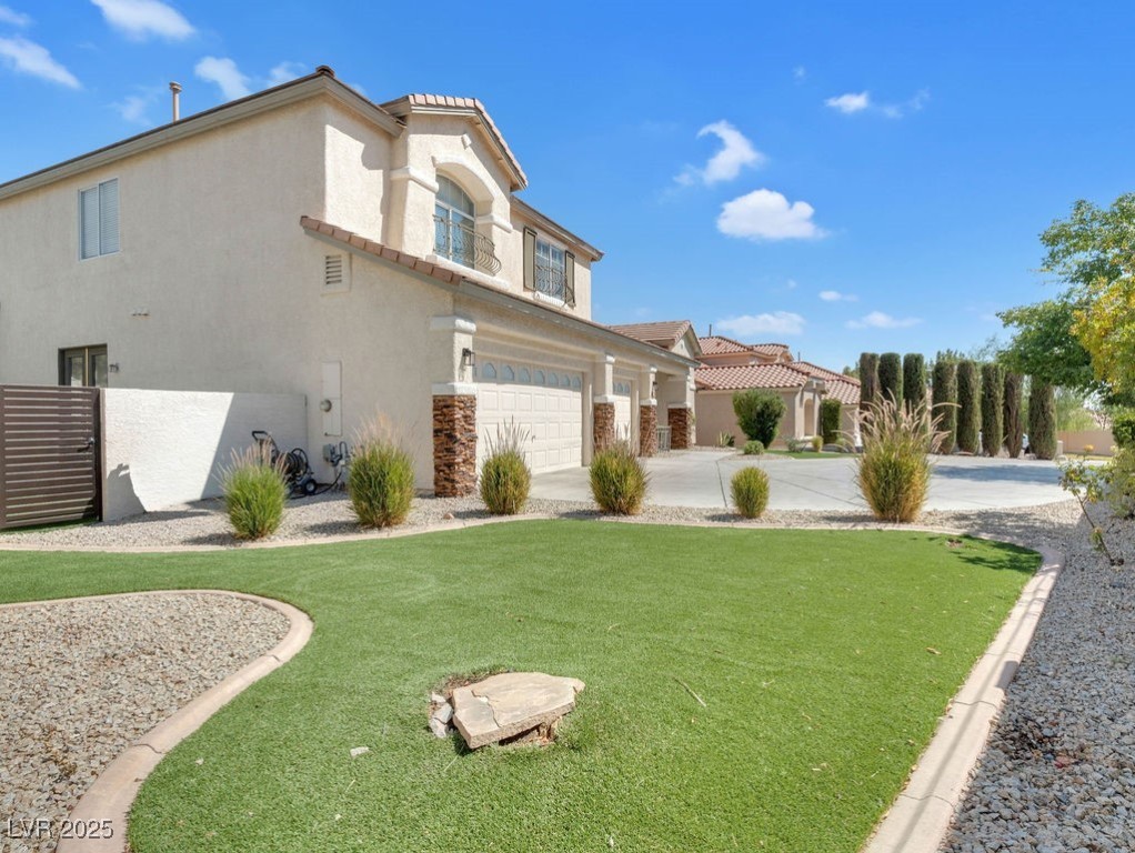 284 Sunstar Court