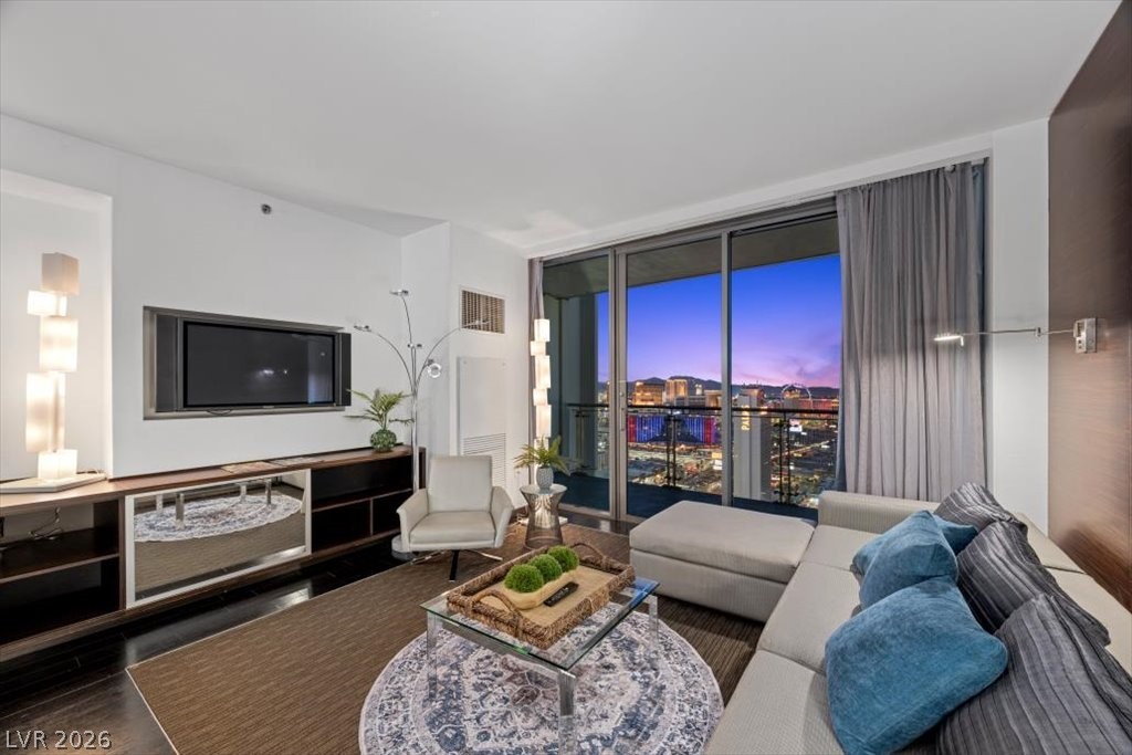 4381 W Flamingo Road 5118