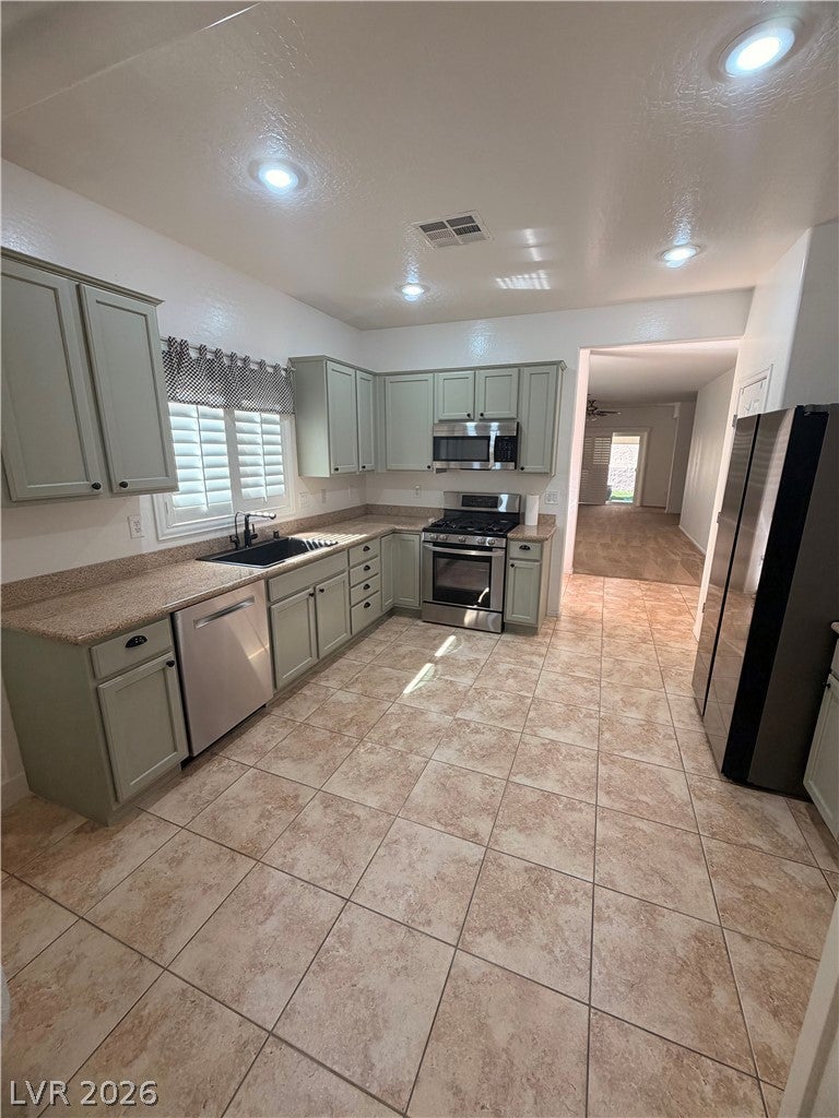 7661 Fieldfare Drive