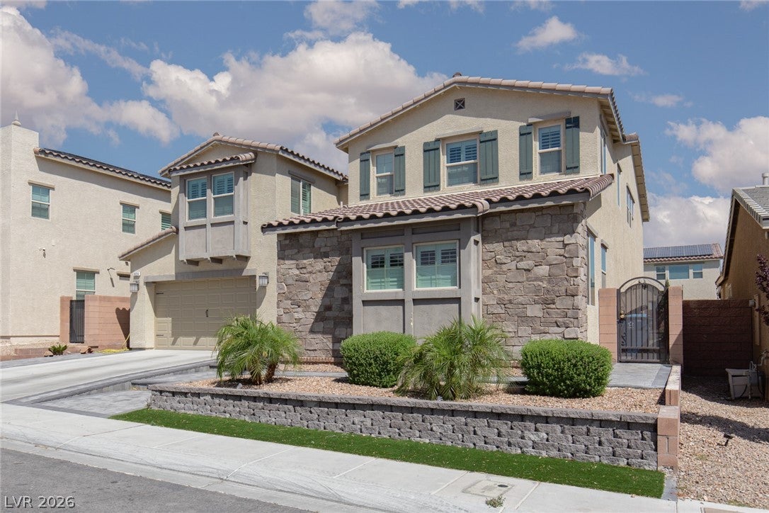 824 Claystone Ridge Avenue