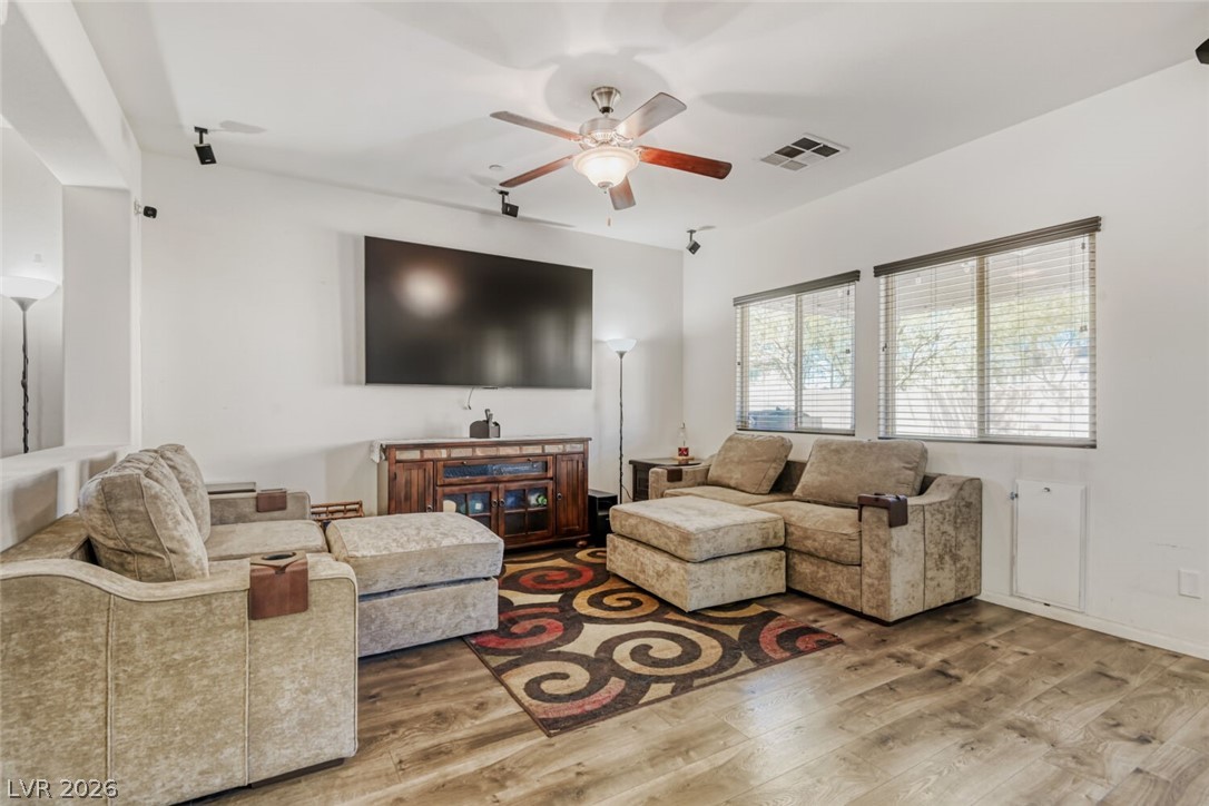 1074 Bobby Basin Avenue