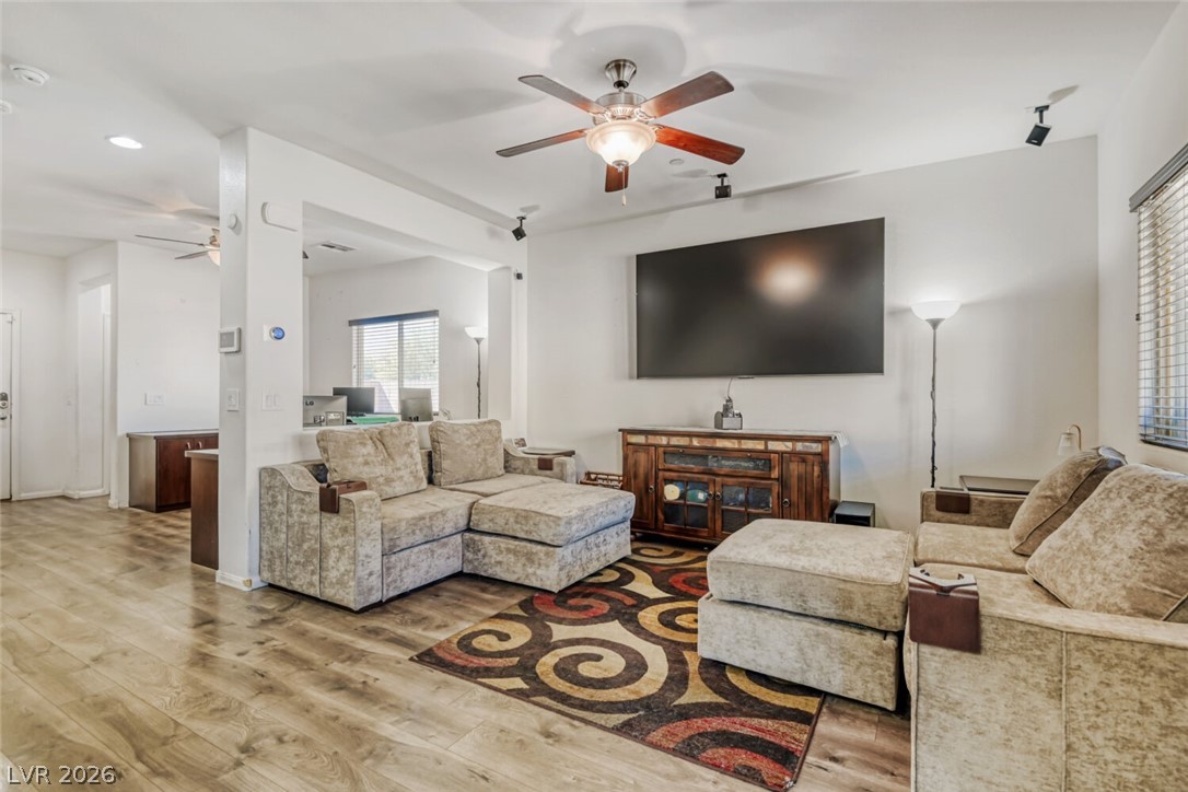 1074 Bobby Basin Avenue