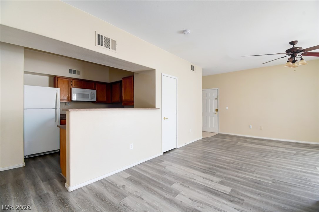 7255 W Sunset Road 1077