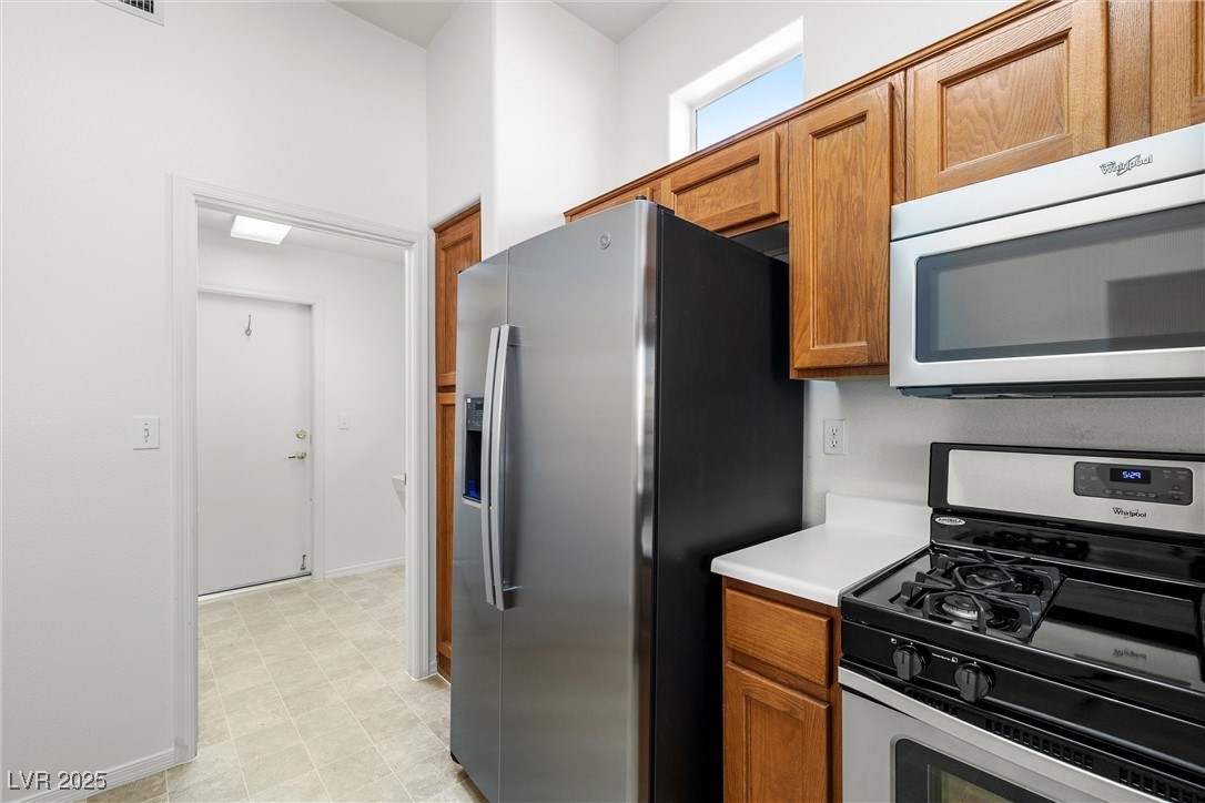 Las Vegas, Nevada 89134, United States, 2 Bedrooms Bedrooms, ,2 BathroomsBathrooms,Residential,Active,218612