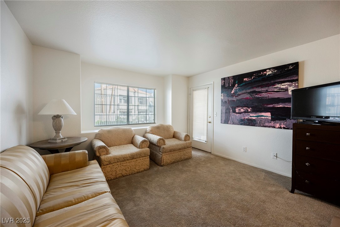 3125 N Buffalo Drive 1088