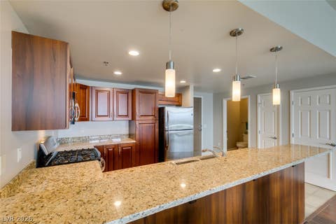Tiny photo for 150 Las Vegas Boulevard #2115, Las Vegas, NV 89101 (MLS # 2777563)