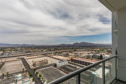 Tiny photo for 150 Las Vegas Boulevard #2115, Las Vegas, NV 89101 (MLS # 2777563)