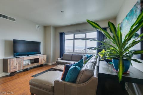 Tiny photo for 150 Las Vegas Boulevard #2115, Las Vegas, NV 89101 (MLS # 2777563)