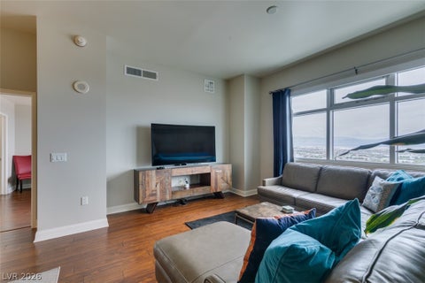 Tiny photo for 150 Las Vegas Boulevard #2115, Las Vegas, NV 89101 (MLS # 2777563)