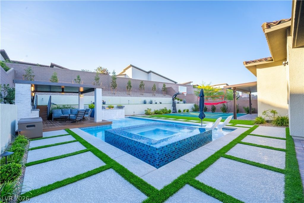 Photo of 397 Vista Sunset Avenue, Las Vegas, NV 89138 (MLS # 2771329)