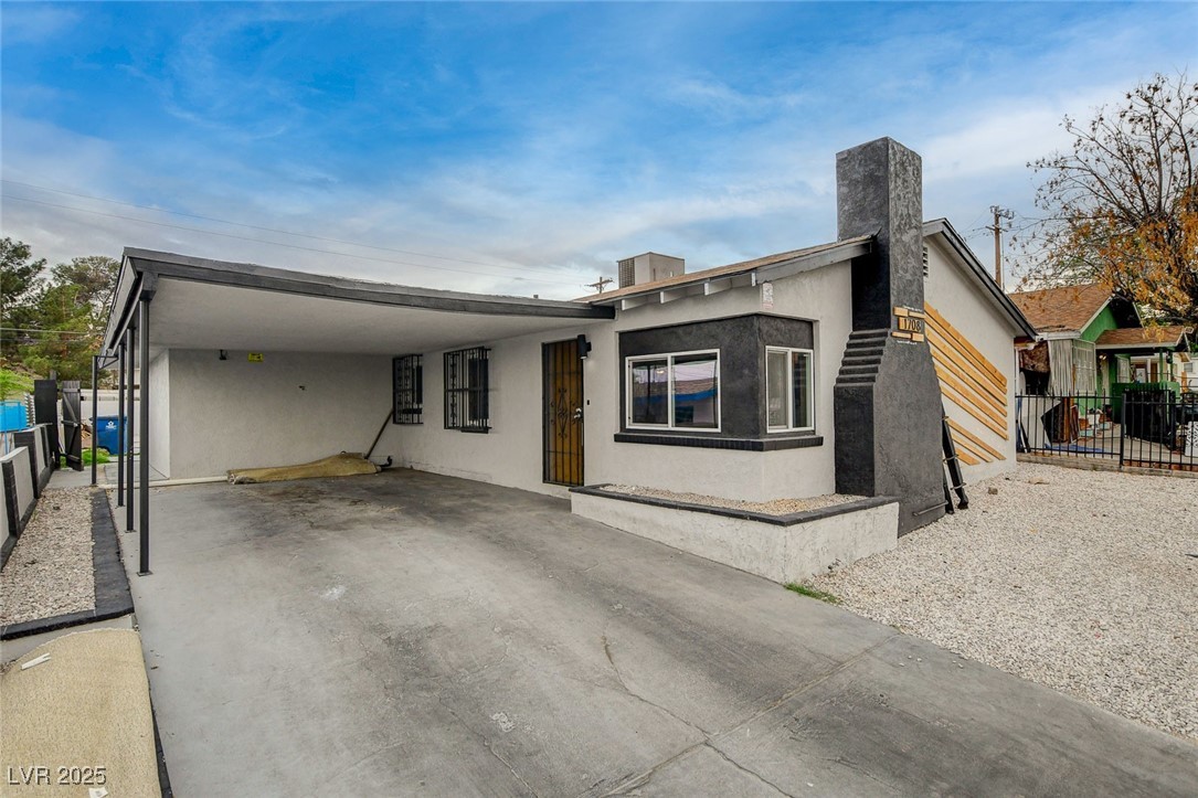 1708 Poplar Avenue