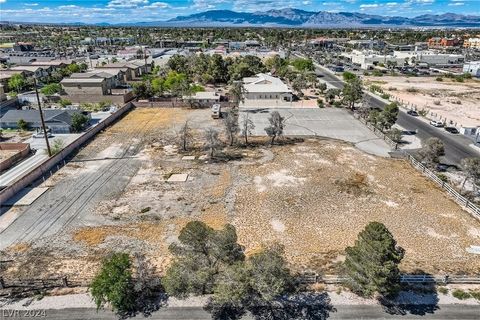 Tiny photo for 2675 Westwind Road, Las Vegas, NV 89146 (MLS # 2582912)