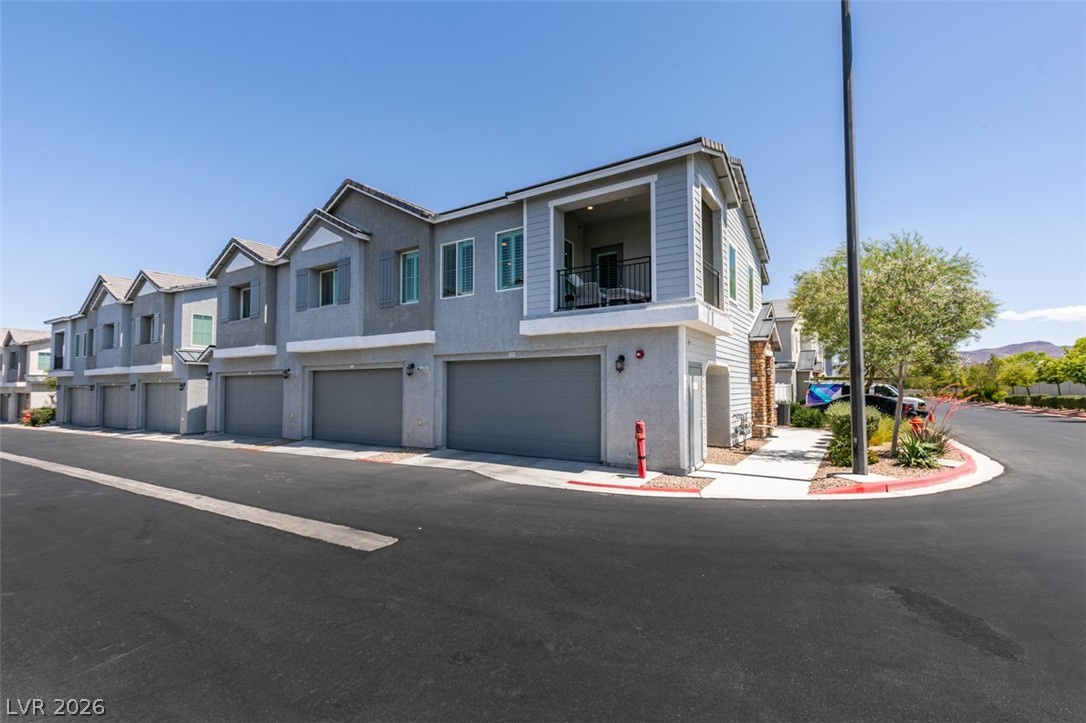 544 Teovani Street 924