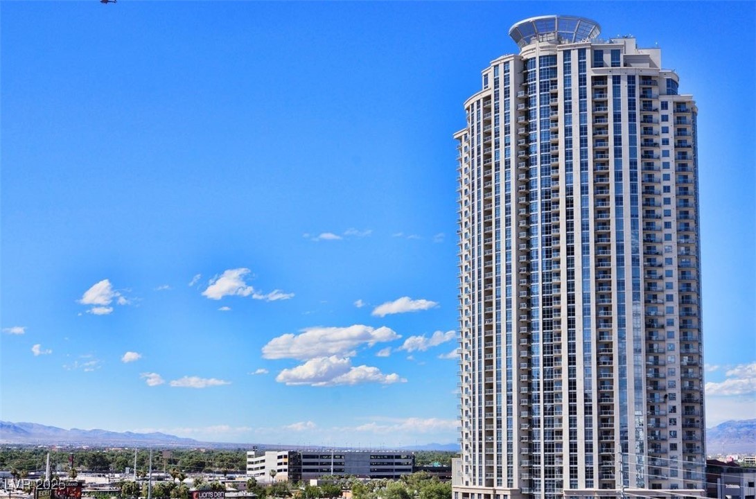 200 W Sahara Avenue 2710