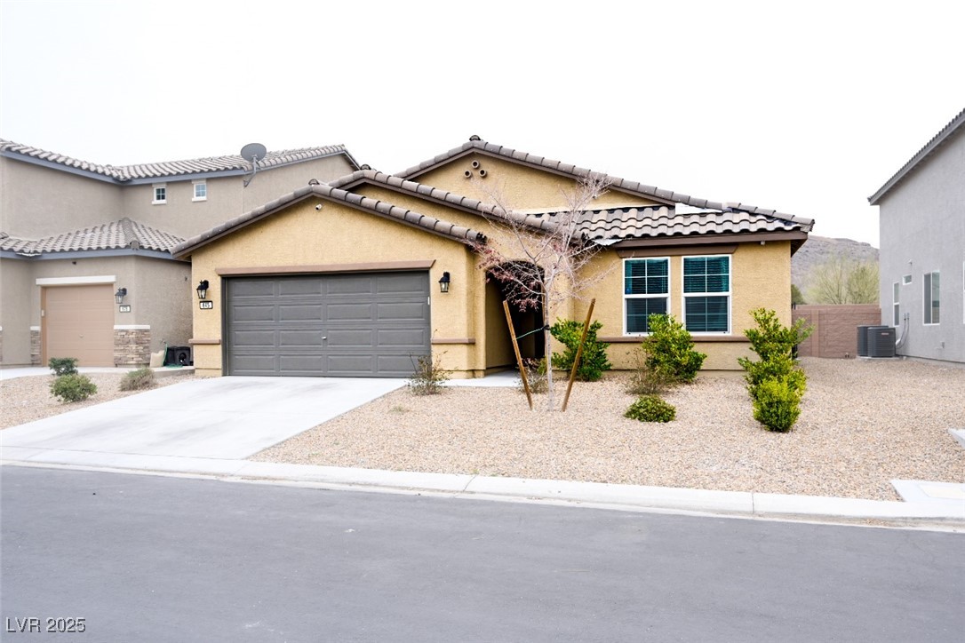 645 Turtleback Falls Avenue, Indian Springs, Nevada image 2