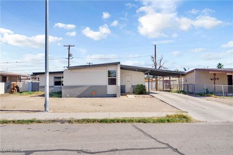 1904 Gifford Street North Las Vegas NV 89030