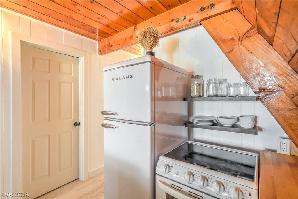 Photo of 710 Cooper Street, Overton, NV 89040 (MLS # 2793395)