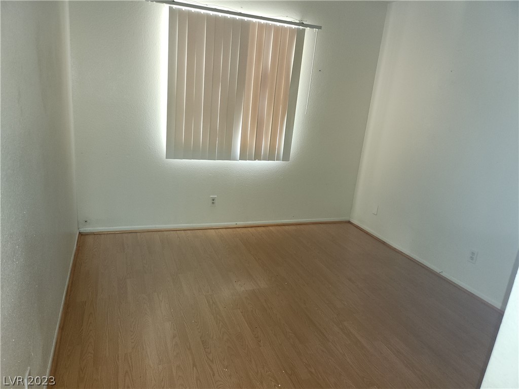Photo 30 of 38 of listing 97ea7bcf-927a-4f35-ae27-bcef459ef7e0 house
