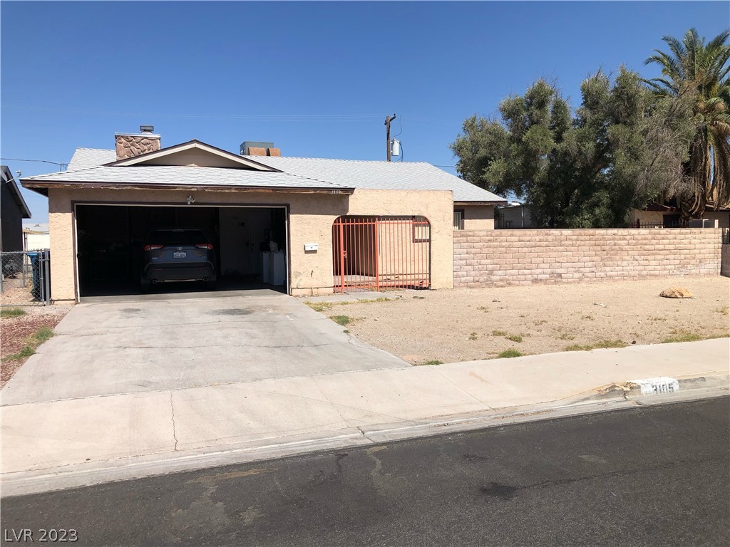 Photo 2 of 38 of listing 97ea7bcf-927a-4f35-ae27-bcef459ef7e0 house