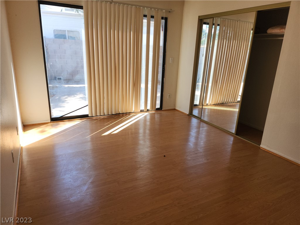 Photo 17 of 38 of listing 97ea7bcf-927a-4f35-ae27-bcef459ef7e0 house