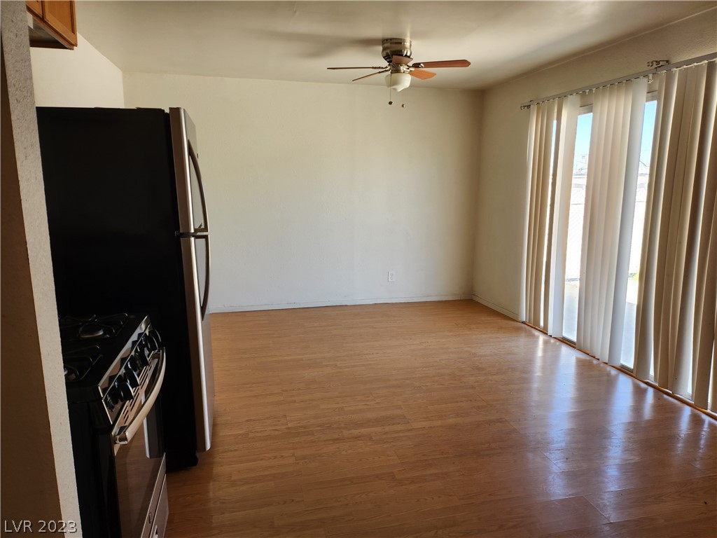 Photo 8 of 38 of listing 97ea7bcf-927a-4f35-ae27-bcef459ef7e0 house