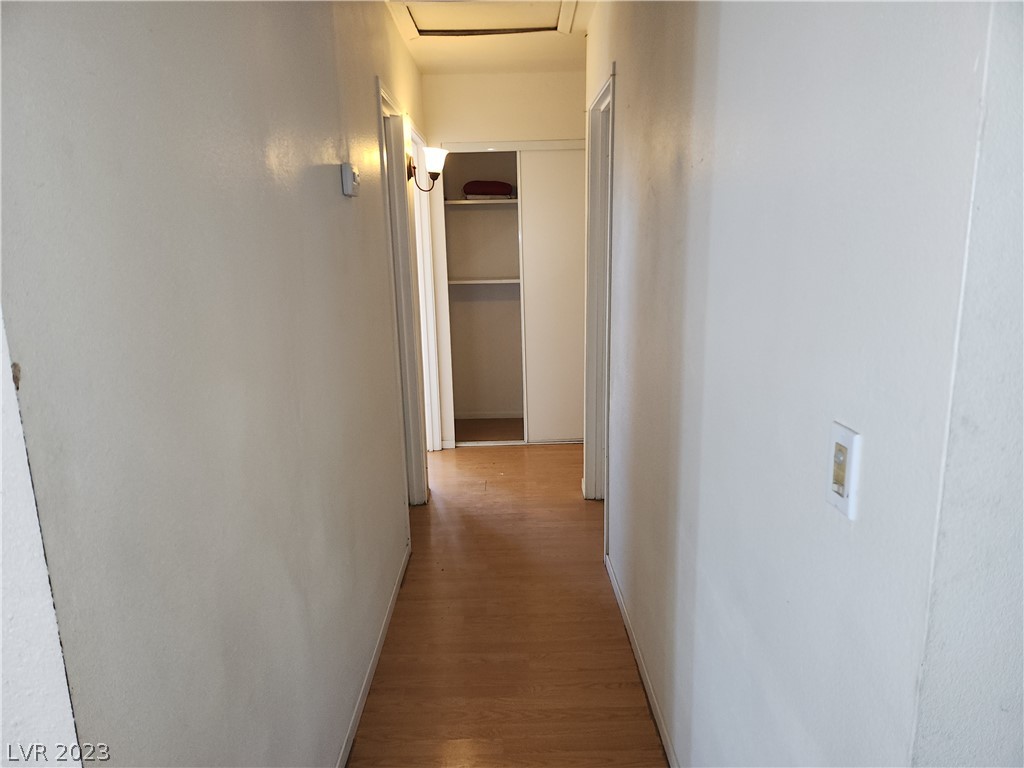 Photo 13 of 38 of listing 97ea7bcf-927a-4f35-ae27-bcef459ef7e0 house