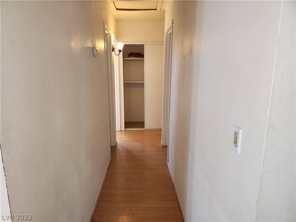 Photo 12 of 38 of listing 97ea7bcf-927a-4f35-ae27-bcef459ef7e0 house