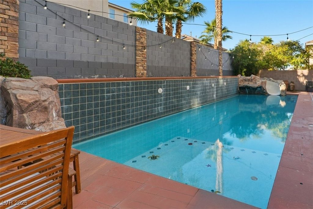Photo of 167 Tidewater Range Court, Henderson, NV 89012 (MLS # 2735145)