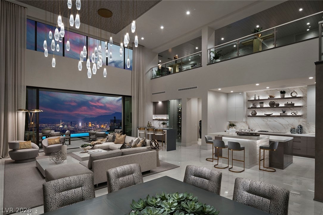527 Overlook Rim Drive
