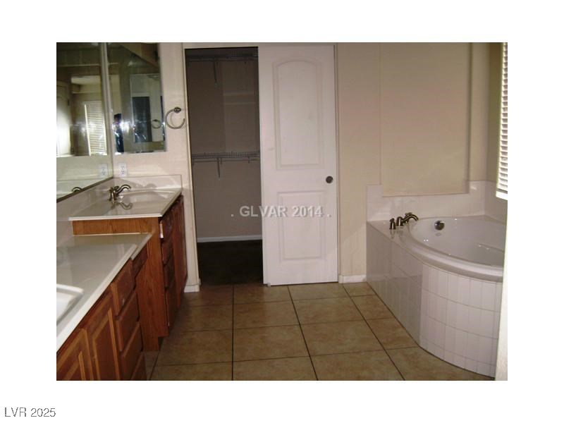9707 SKIERS CHALET Court