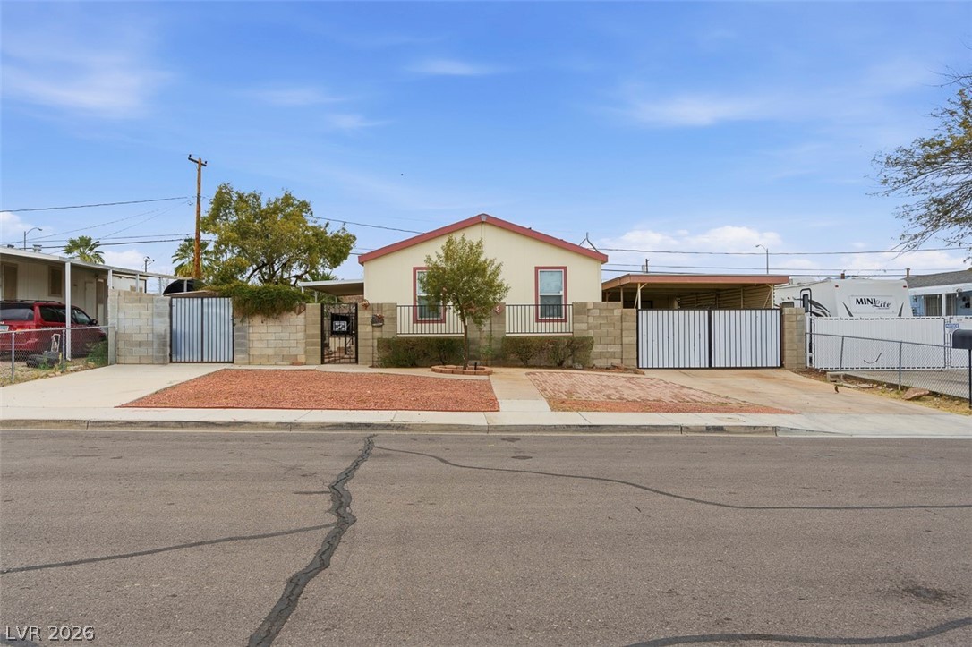 228 Hopi Lane