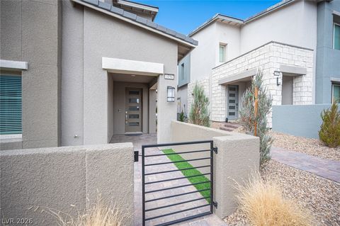 Townhouse For Sale - 600 N Carriage Hill Drive #1056<br/> Clark County, Las Vegas, NV 89138