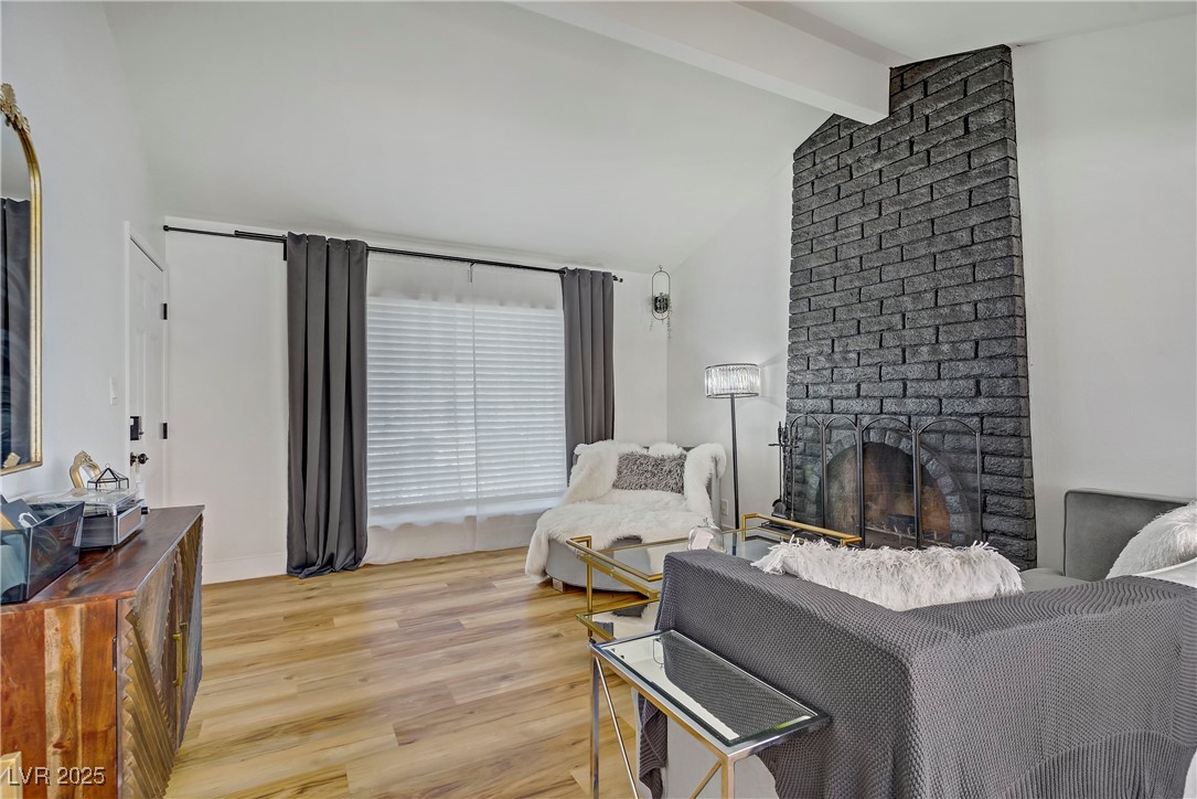 3831 Calle De Benito