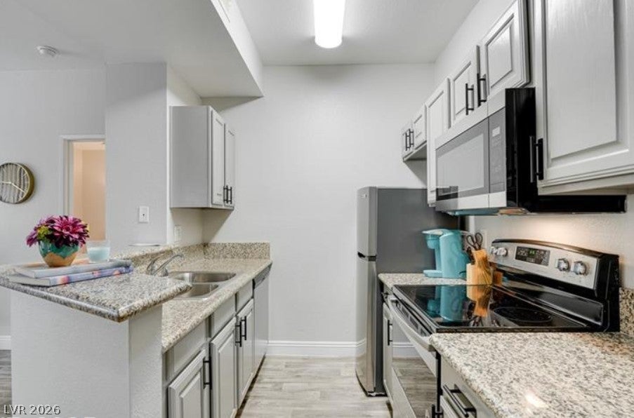 5138 S Jones Boulevard 108