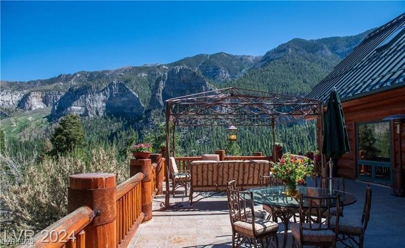 Las Vegas, Nevada 89124, United States, 5 Bedrooms Bedrooms, ,6 BathroomsBathrooms,Residential,Active,253575